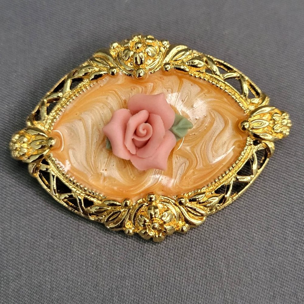 Cameo Pink Porcelain Rose Brooch Pin Peach Resin Background Gold Tone Setting